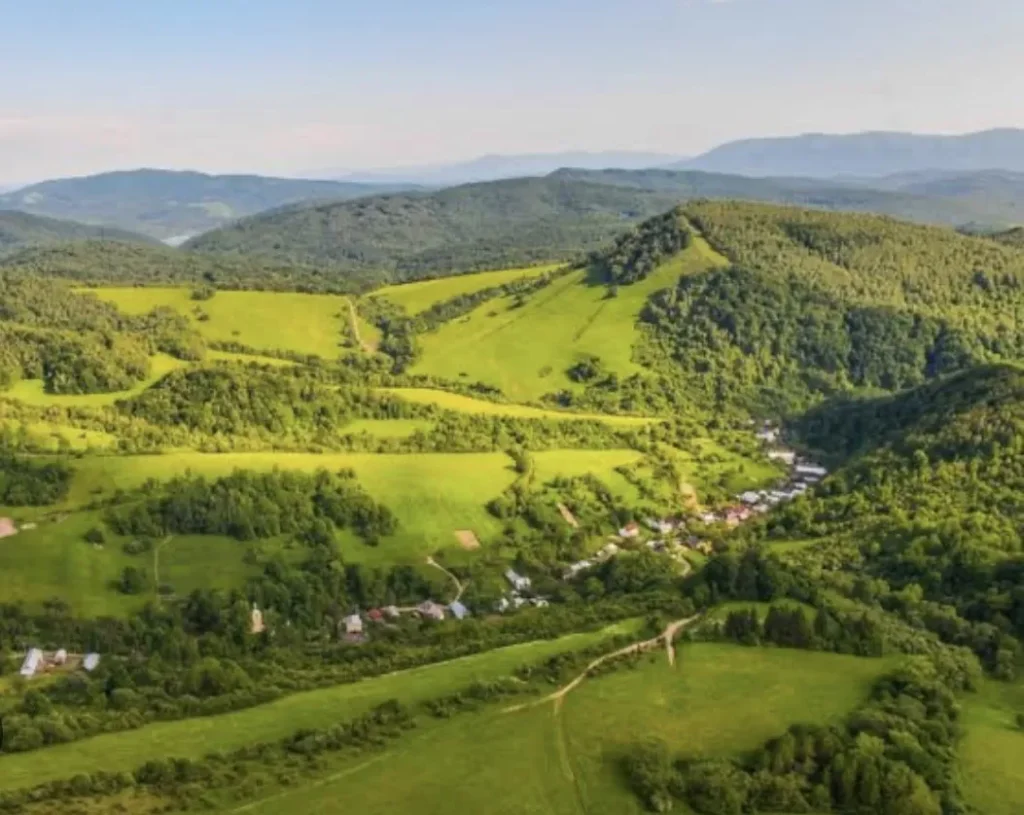 Parihuzovce – Poľnohospodárska pôda a les v podiele 1/1